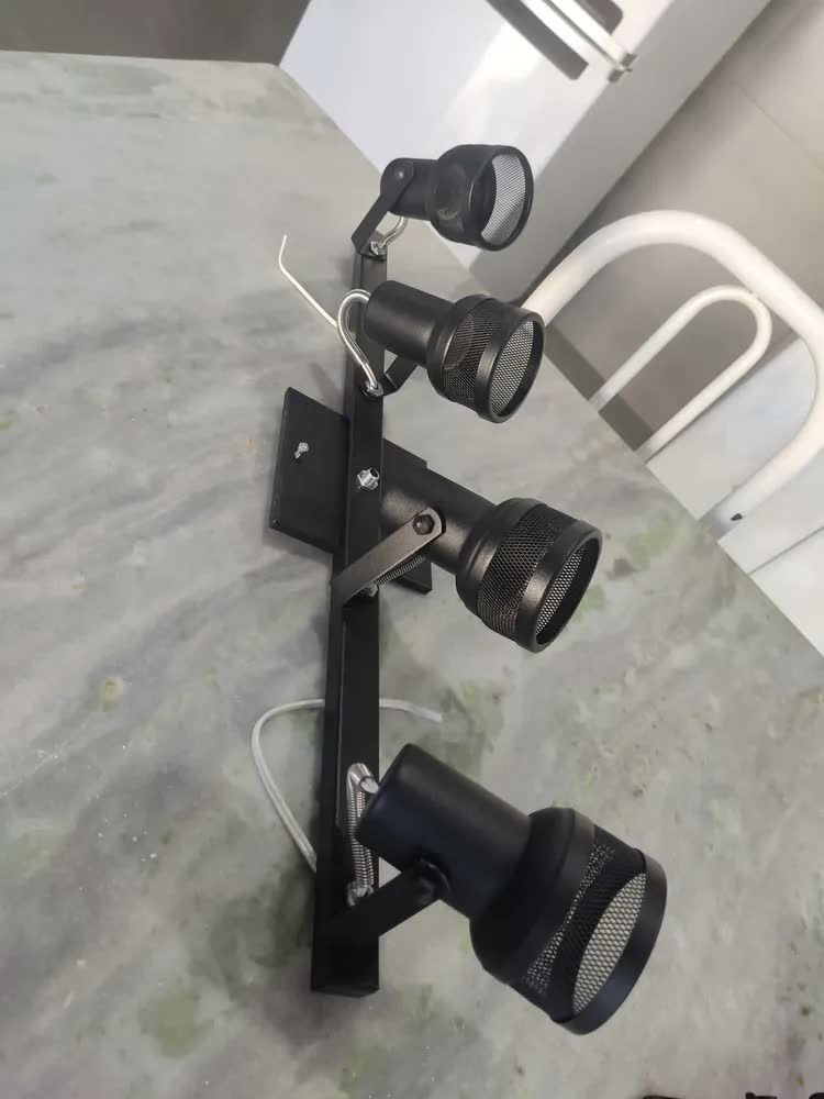 foto de Luminária Spot Trilho Tela Alumínio Bocal E27 100w 110/220v Preto