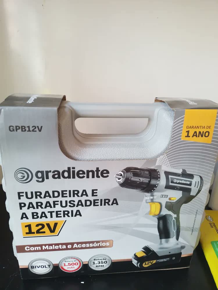 foto de Parafusadeira Furadeira Sem Fio A Bateria 12V 3/8 Pol. 10mm Gradiente Profissional Com Maleta Brocas e Bits