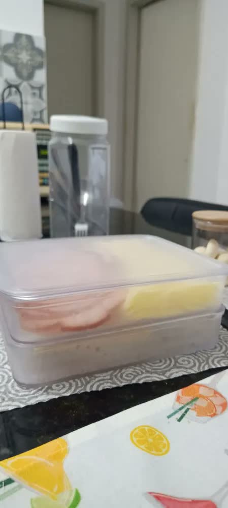 foto de Porta Frios Triplo Organizador Geladeira Acrílico Tampa Transparente