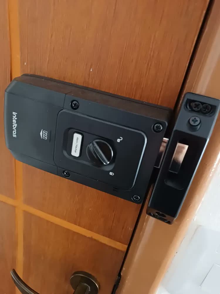 foto de Fechadura Digital Porta De Madeira Intelbras Fr101 Preto