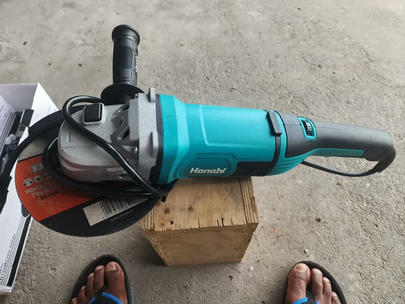foto de Esmerilhadeira Lixadeira Angular 2000w 180mm Profissional Azul-petróleo