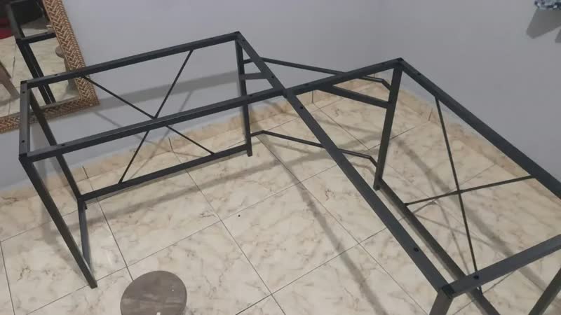 foto de Mesa Escritório Em L Estilo Industrial Funcional Home Office Preto