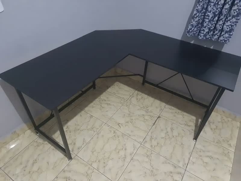 foto de Mesa Escritório Em L Estilo Industrial Funcional Home Office Preto