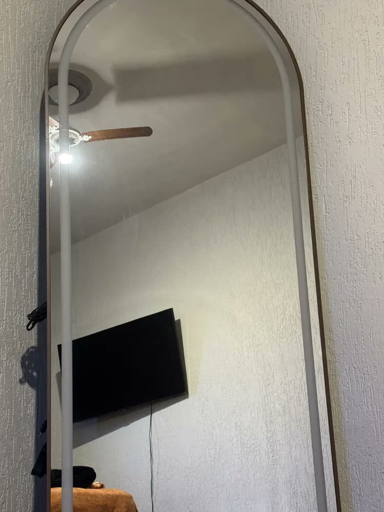 foto de Espelho Lopazzi Oval Led 170x70 Moldura Grande Corpo Inteiro Off-white