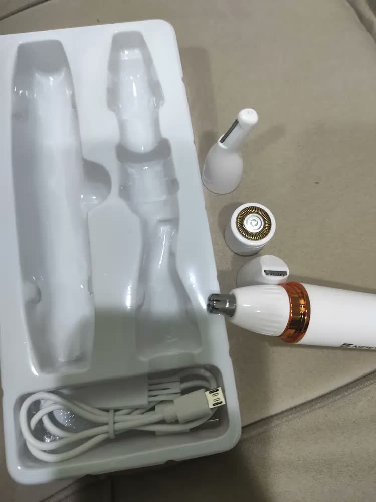 foto de Aparador de Pelos Elétrico 4 em 1 Recarregável USB Indolor Depilador Feminino Nariz Orelha Sobrancelha Rosto Bustos Virilha Axilas Barba Cabeças Removivel Portatil Premium Branco Black Raipe