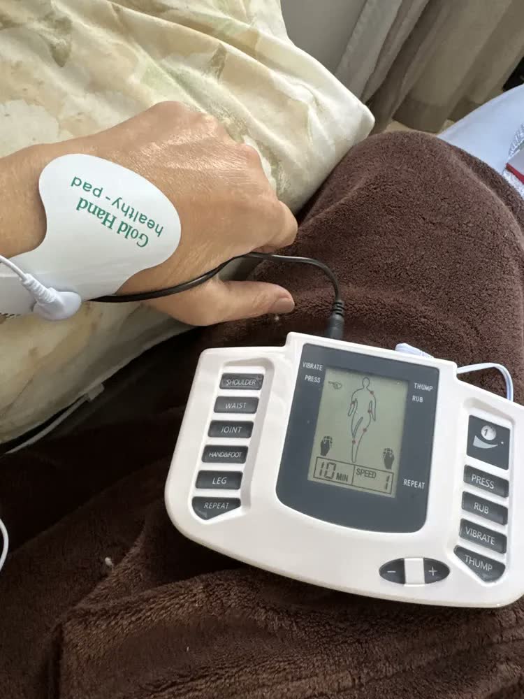 foto de Aparelho De Choque Estimulador Terapia Ocupacional Fisioterapia Fantech