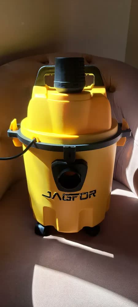 foto de JAGFOR Aspirador de Pó e Água 15L 3500W para Sólidos e Líquidos, Alta Potência e Sucção, Portátil para Casa, Carro, Oficina e Garagem