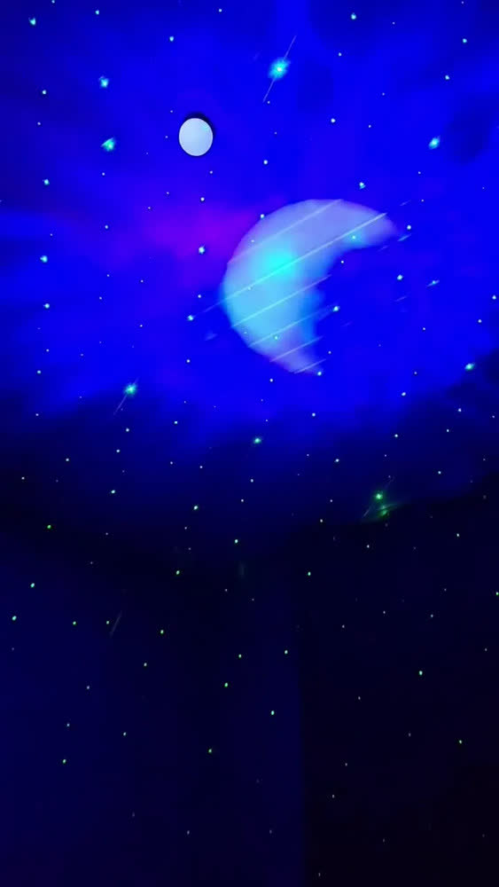 foto de Luminária Astronauta Lua Galáxa Estrela Led Bluetooth Efeitos Coloridos Caixa de Som Integrado 360° Ajustável Controle Remoto Perfeito para Dormir Luminaria de Mesa