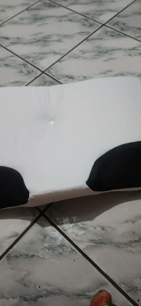 foto de Travesseiro Ortopédico NovoSono para Apoio Cervical, com Espuma Viscoelástica e Capa Lavável