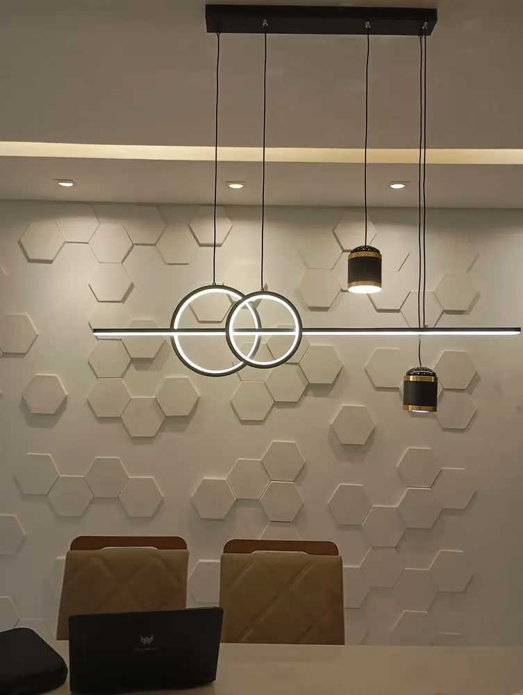 foto de Lustre Sala de Jantar Moderno LED 3 Cores Luminária de Teto para Sala Quarto Lustre para Sala e Quarto Preto