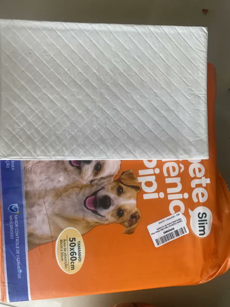 foto de Tapete Higiênico Descartável Luxena para Cães e Gatos 50x60 cm com 50 Unidades e Eliminação de Odor