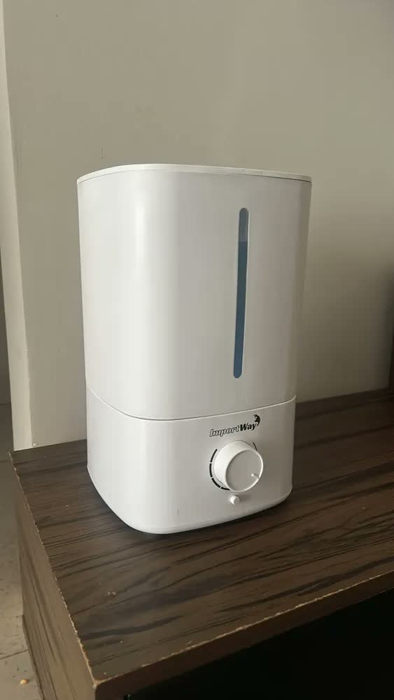 foto de Umidificador De Ar Bivolt 5l Para Quarto Sala E Escritório Branco