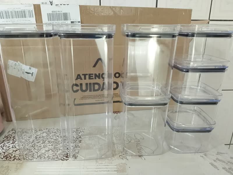foto de Kit 20 Potes Porta Mantimento Herméticos 2,3litros 1,1litro 500ml Acrílico Empilhável Transparência Cristal Livre de BPA