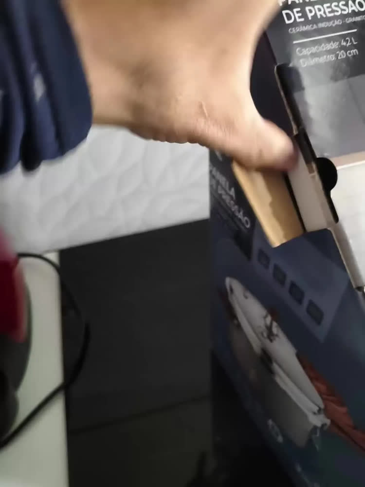 foto de Panela de Pressão Vitrex Ceramic 4.2 L Cinza, com Indução e Antiaderente