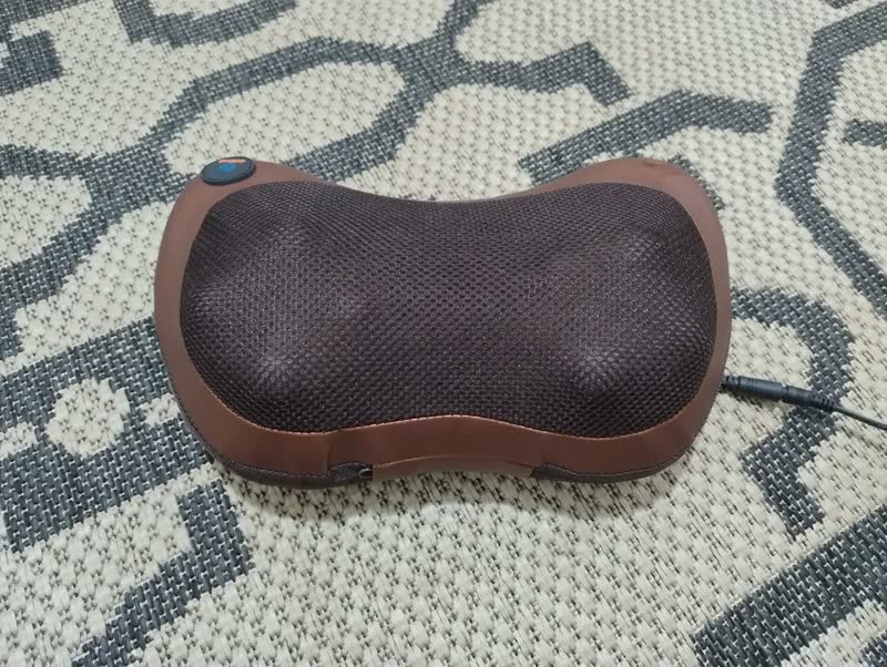 foto de Almofada Massageador Elétrico Pescoço Pés Lombar Costas Biv Marrom WIMAI VARIEDADES