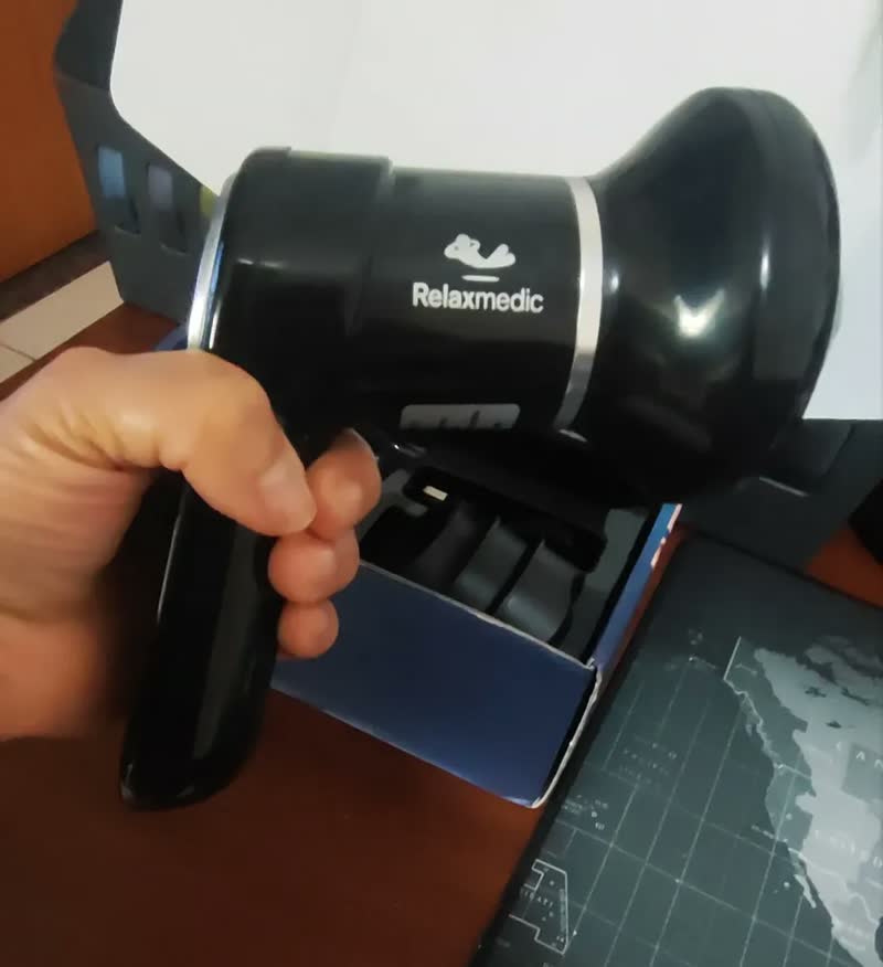 foto de Massageador Elétrico Portátil Orbit Touch Relaxmedic Preto