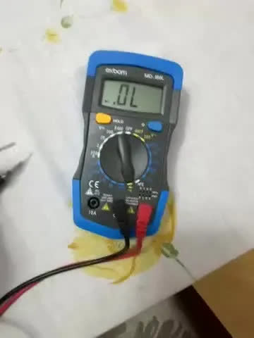 foto de Multímetro Digital Portátil Visor Display LCD Medição Tensão Multifunções Com Bateria 9v Profissional Several