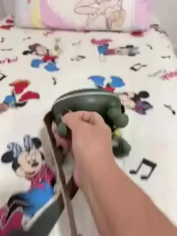 foto de Massageador Pescoço Ombro Recarregável Maozinha Pescoço Verde