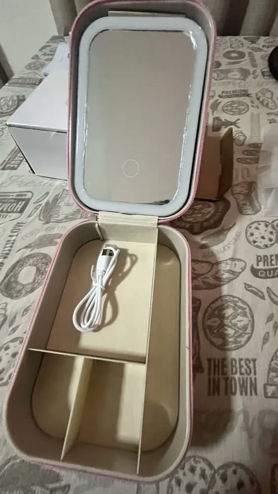 foto de LCK Comércio e Importação Necessaire maquiagem luz LED Retangular - Fria, Morna, Quente - Preto - Cabo USB 8.5 cm (Inclui: Com luz)