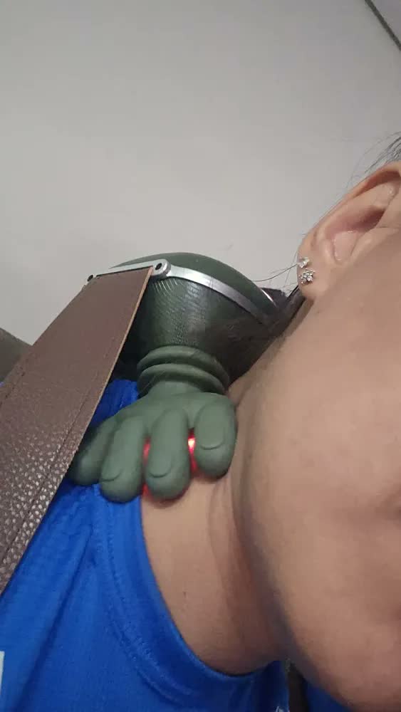foto de Massageador Maozinha Pescoço Elétrico Com Aquecimento Ombros Lombar Costas Cervical Portátil Recarregável USB-C Massagem Profunda Tedy cc