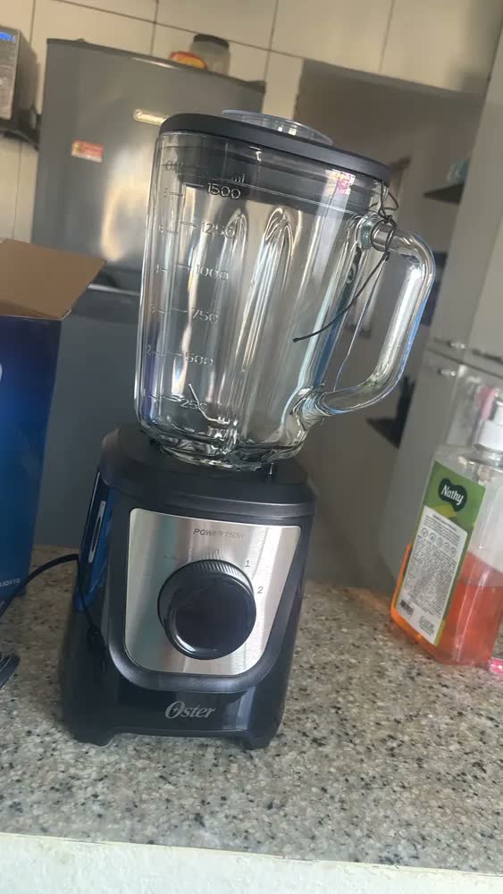 foto de Liquidificador Oster OLIQ510