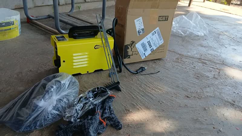 foto de Máquina Solda Inversora Profissional Mma Portátil E Potente Eletrica Eletrodo Frequência