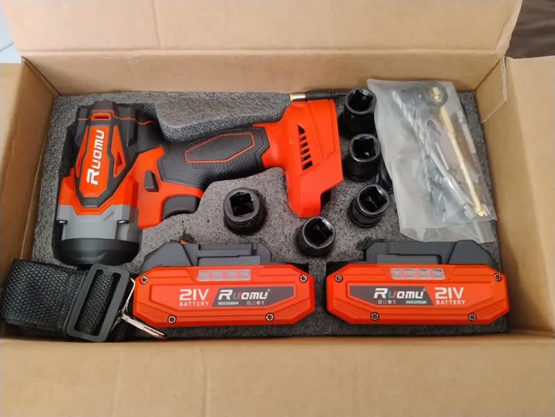 foto de Chave De Impacto Parafusadeira Furadeira Brushless 2 Baterias Sem Fio
