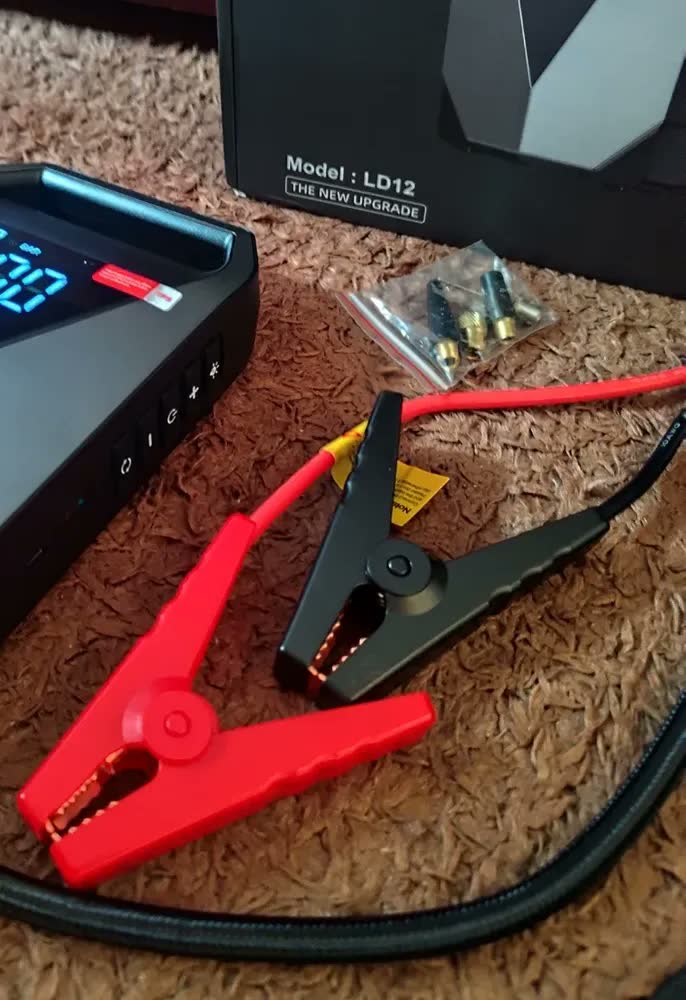 foto de aweshine Compressor de Ar Portátil 150PSI Automotivo com Auxiliar Partida Portátil,6 Modos Inflagem, Power Bank, Tela Digital Grande, Lanterna Emergência 3 Modos Compatível Carro Moto Caminhão