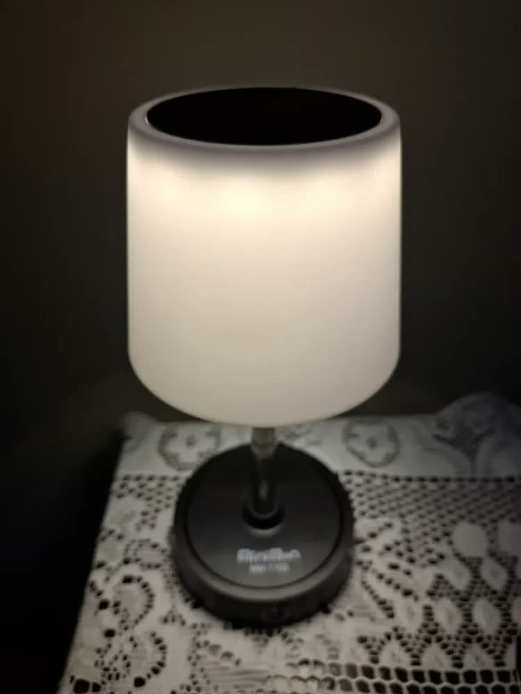 foto de Abajur De Mesa Touch Luminária Led Preto Recarregável Luz Aconchegante Quarto Sala Decoração Leitura Estudo Escritório Sem Fio Cúpula Altura Ajustável Lâmpada Amarela Cabeceira Moderna Bivolt UGGLA