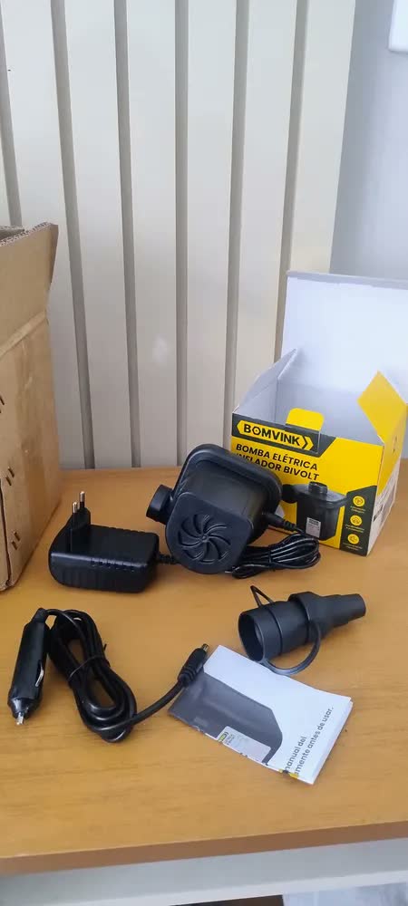 foto de Compressor Bomba Inflador De Ar Elétrico Bivolt Portátil 3 Bicos Para Encher e Esvaziar Colchão Piscina Boias Inflável Bivolt