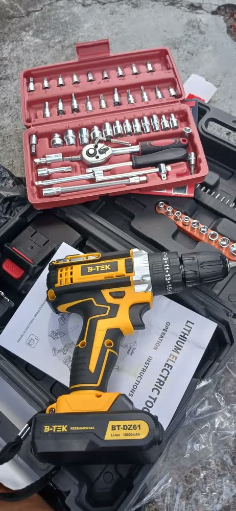foto de Kit Parafusadeira Furadeira De Impacto 2 Baterias + Kit 46 Peças Profissional DEVILPREX