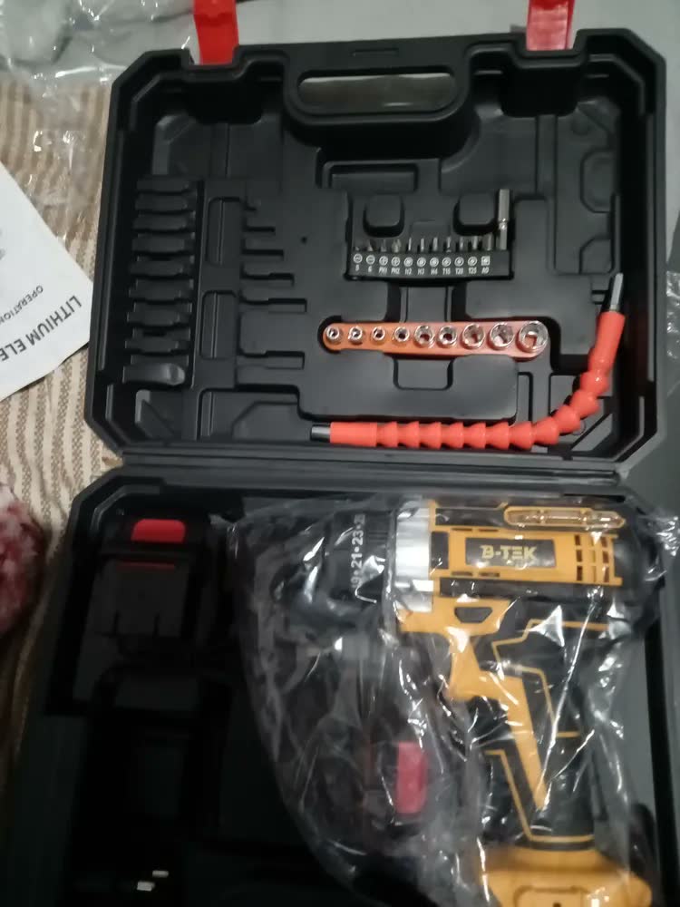 foto de Kit Parafusadeira Furadeira De Impacto 2 Baterias + Kit 46 Peças Profissional DEVILPREX