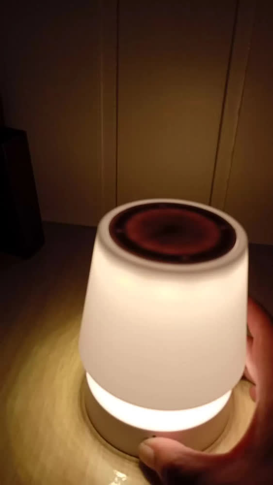 foto de Abajur De Mesa Touch Luminária Led Dourado Recarregável Luz Aconchegante Quarto Sala Decoração Leitura Estudo Escritório Sem Fio Cúpula Altura Ajustável Lâmpada Amarela Cabeceira Moderna Bivolt UGGLA