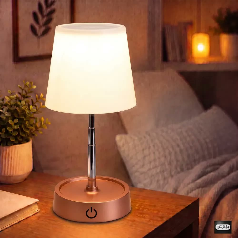 foto de Abajur De Mesa Touch Luminária Led Dourado Recarregável Luz Aconchegante Quarto Sala Decoração Leitura Estudo Escritório Sem Fio Cúpula Altura Ajustável Lâmpada Amarela Cabeceira Moderna Bivolt UGGLA