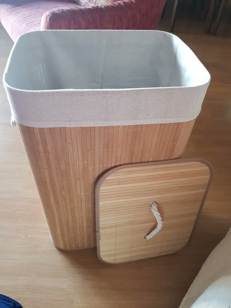 foto de Cesto para Roupa Suja Dobrável de Bambu 72L com Tampa e Forro Removível