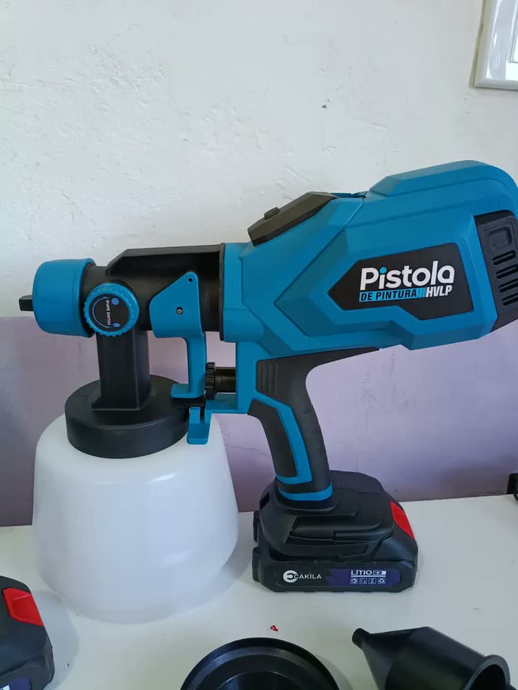 foto de Pistola de Pintura Elétrica HVLP CAKILA Sem Fio Com 2 Baterias Recarregáveis e Reservatório de 1400ml