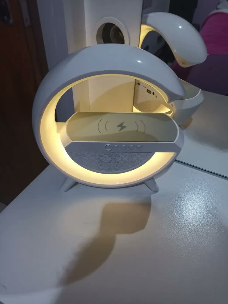 foto de Luminária de Mesa G-speaker Led Rgb Com Carregador Indução 15w Caixa De Som Bluetooth Usb Bivolt Abajur Quarto Multifuncional Radio Fm Bateria Recarregável Vison Special Tissue