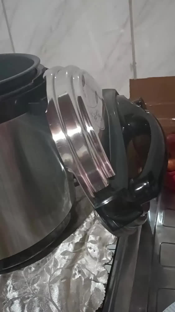 foto de Panela De Pressão Elétrica Eletrozon 6 Litros Desligamento Cor Prateado
