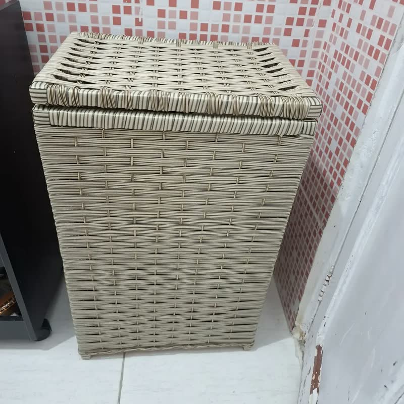 foto de Cesto De Roupa Roupeiro 41cm X 32cm X 60cm 70 Litros Argila Preto Preto Lisa