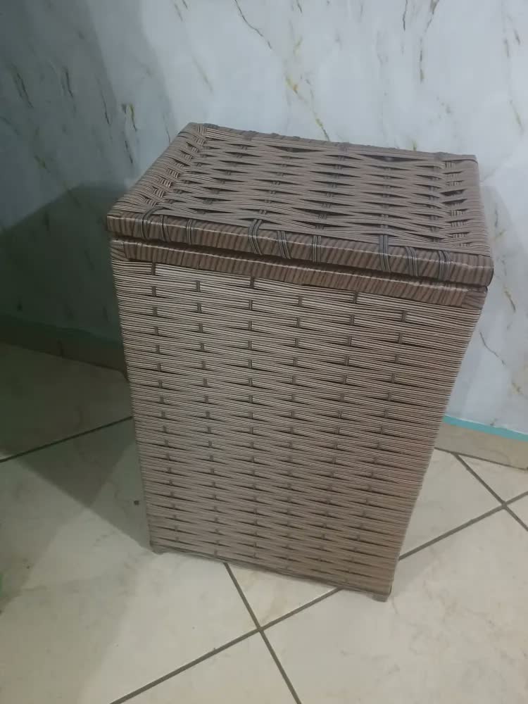 foto de Cesto De Roupa Roupeiro 41cm X 32cm X 60cm 70 Litros Argila Preto Preto Lisa
