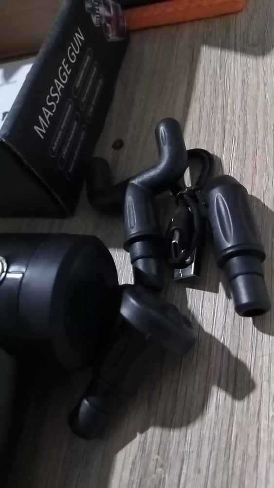 foto de Massageador Pistola Elétrica Profissional Muscular Portátil Aparelho Fisioterapia Liberação Corporal 6 Velocidades 4 Cabeças Recuperação Muscular Alivio Relaxamento - Remx Shop