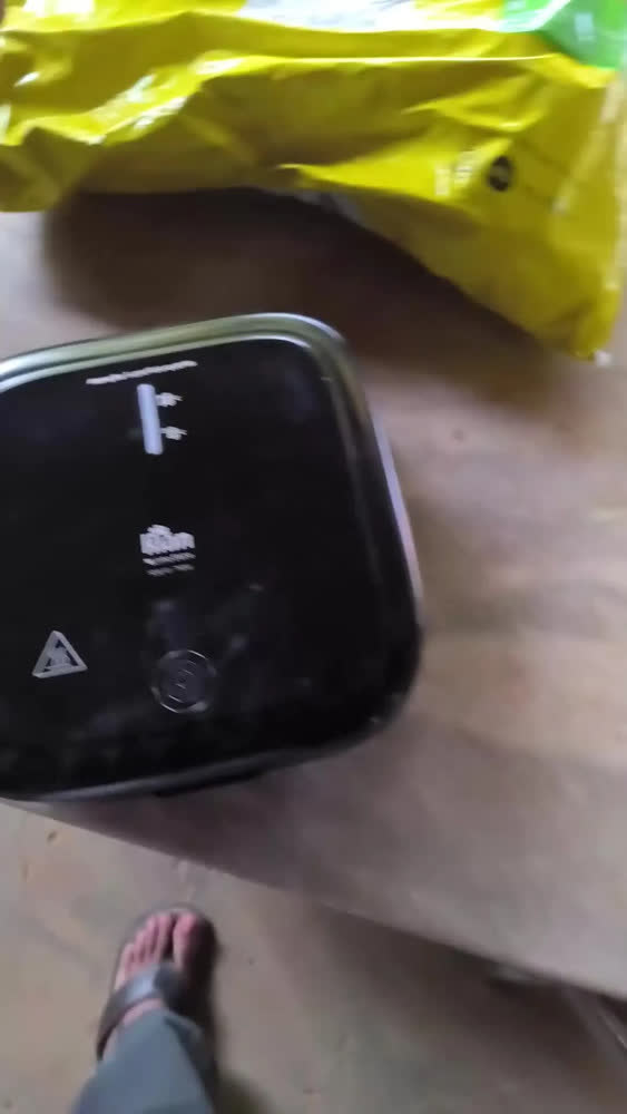 foto de Sanduicheira e Grill Kian Antiaderente 750W para 2 Sanduíches