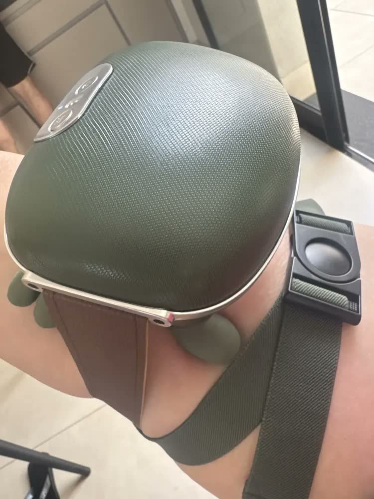 foto de Massageador Mãozinha 3D Creator Brasil Elétrico e Sem Fio com Aquecimento
