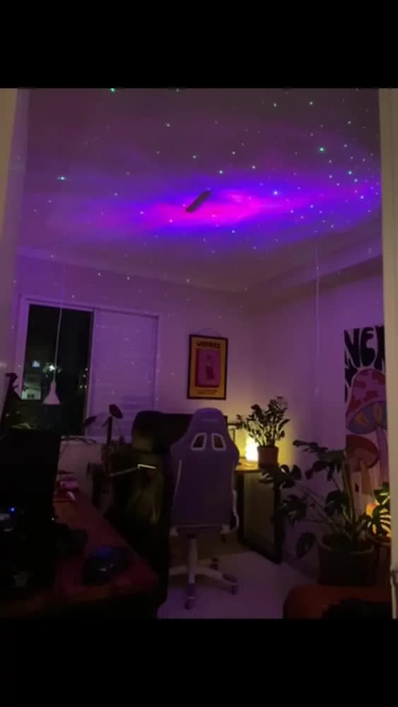 foto de Luminária Astronauta Projetor de Luz Galáxia Nebulosa Estrelas Infantil Quarto Tedy cc