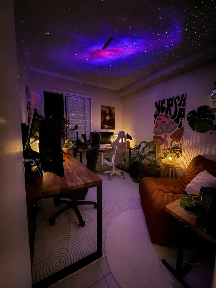 foto de Luminária Astronauta Projetor de Luz Galáxia Nebulosa Estrelas Infantil Quarto Tedy cc