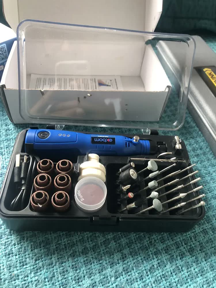 foto de Mini Retífica Portátil Kit Profissional 76 em 1 Potente Sem fio Recarregável