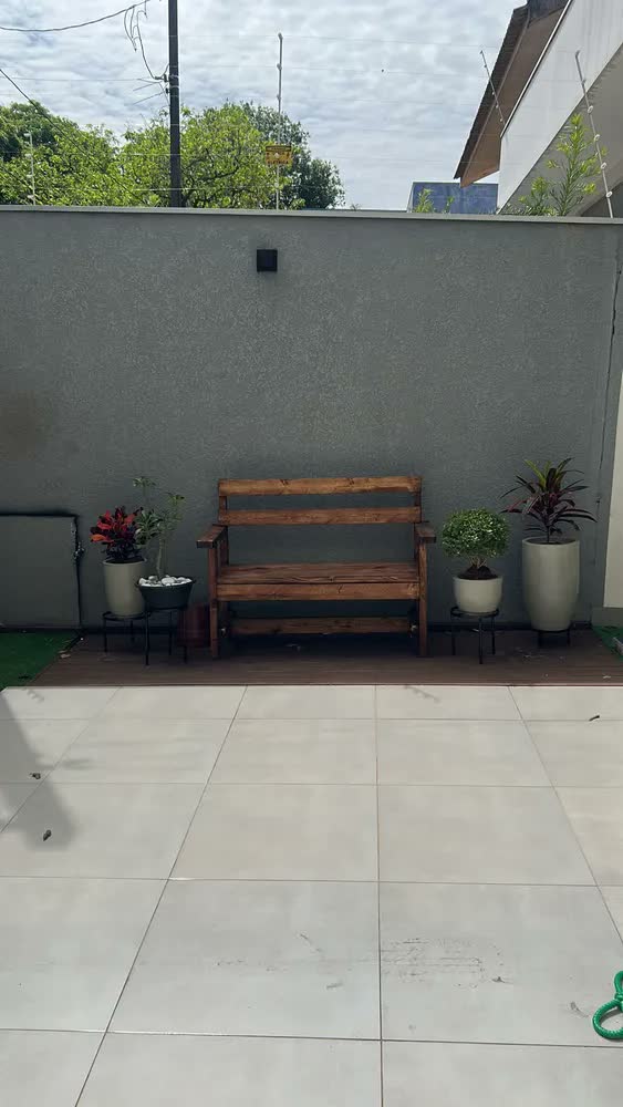 foto de Kit 5 Suportes de Chão para Vasos de Plantas em Metal Antiderrapantes e Resistentes à Ferrugem para Sala Varanda Jardim e Pátio