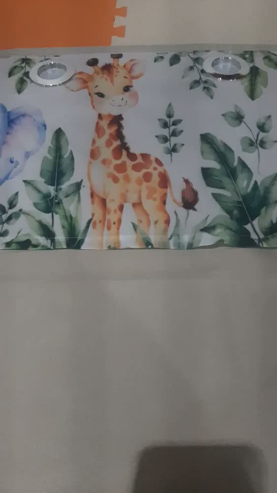 foto de Cortina Infantil 100% Blackout Com Bando 2,80x1,80m Para Quarto Infantil Bebê Criança Decoração Janela Estampa Safari