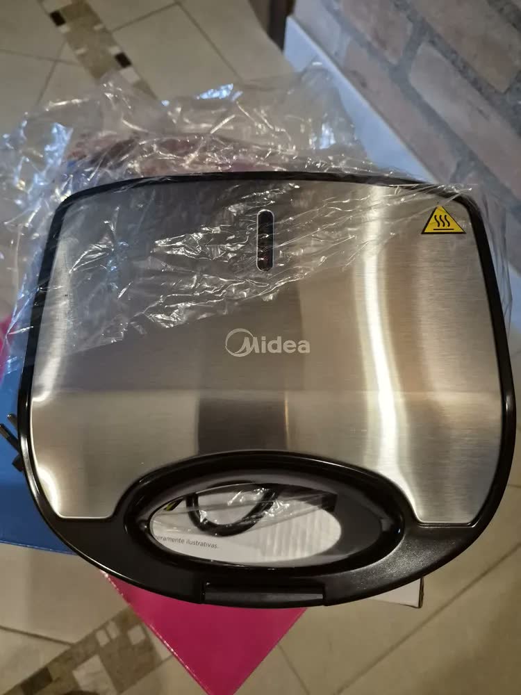 foto de Sanduicheira Elétrica Inox Midea Inox