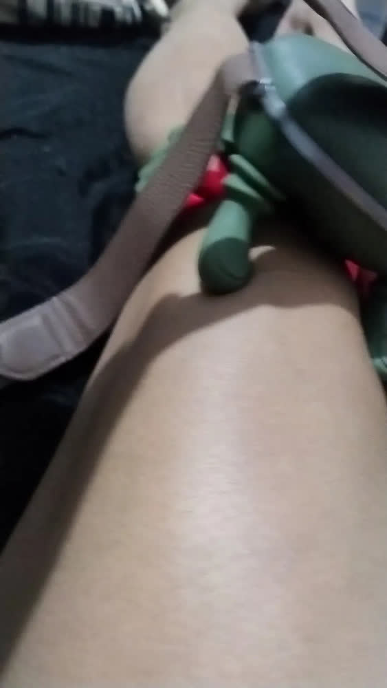 foto de Massageador Pescoço Ombro Mãozinha 3D Elétrico Com Aquecimento Recarregável Maozinha Portátil Relaxante Corporal Compacto e Prático Usar em casa ou Trabalho Cervical - DOK MEDICAL SUPPLIES